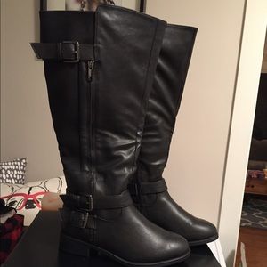 Torrid NWT Black Wide Calf Knee-High Boot - 7.5W